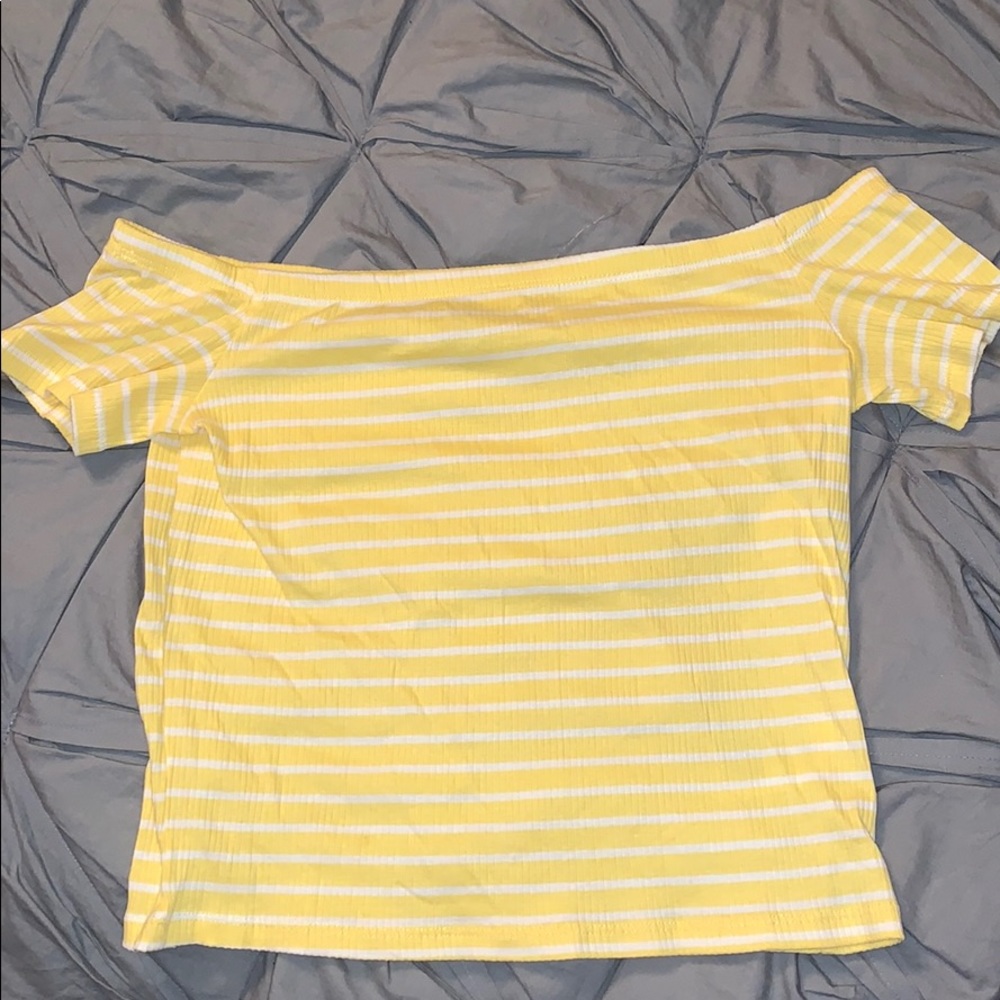 Off the Shoulder DIVIDED Top